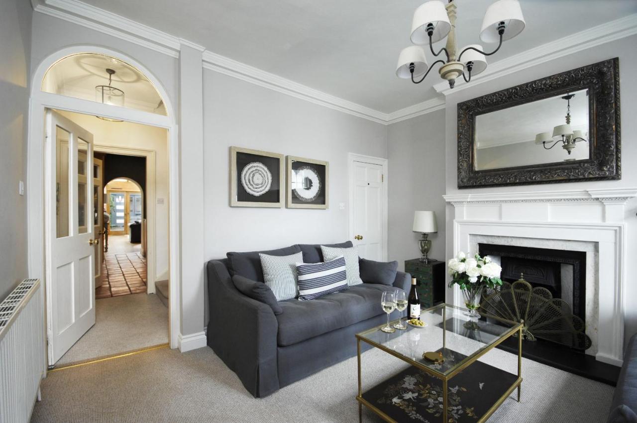 Dolls House - Luxury Townhouse *Sleeps 10* Villa Henley-on-Thames ภายนอก รูปภาพ