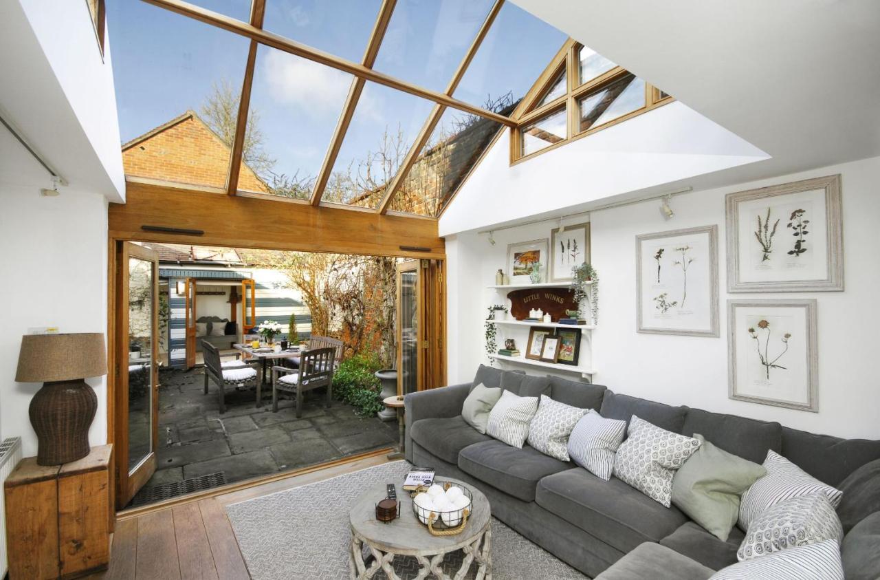 Dolls House - Luxury Townhouse *Sleeps 10* Villa Henley-on-Thames ภายนอก รูปภาพ