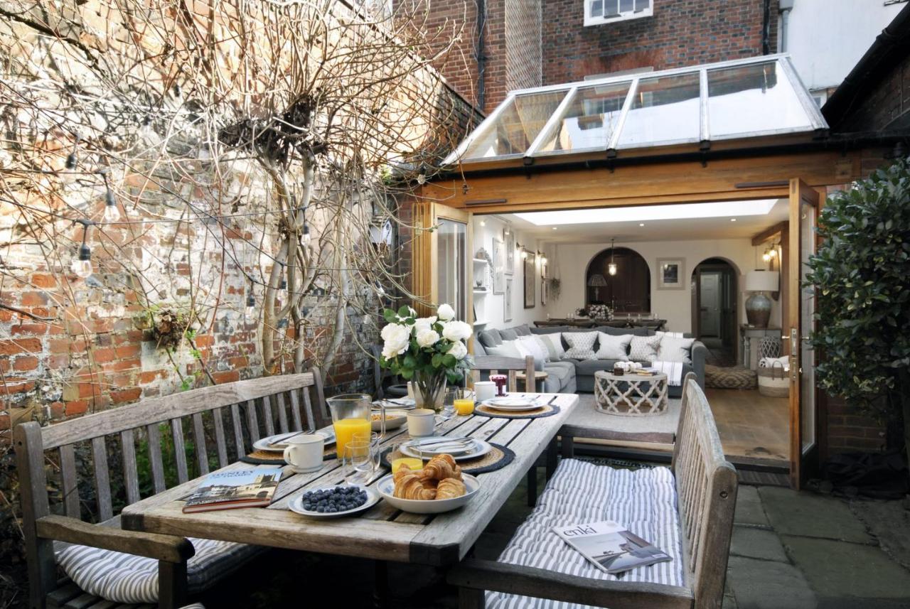 Dolls House - Luxury Townhouse *Sleeps 10* Villa Henley-on-Thames ภายนอก รูปภาพ