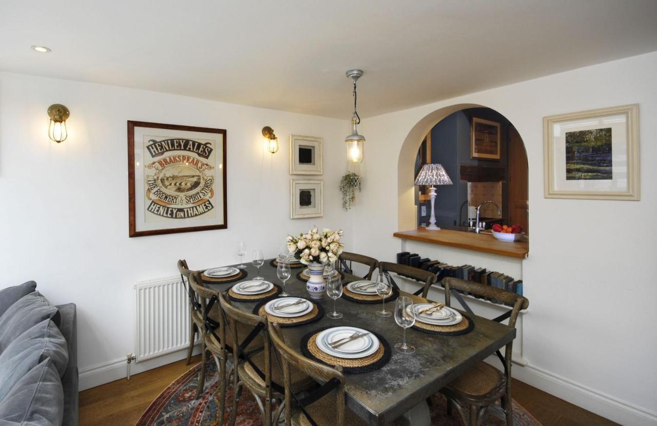 Dolls House - Luxury Townhouse *Sleeps 10* Villa Henley-on-Thames ภายนอก รูปภาพ