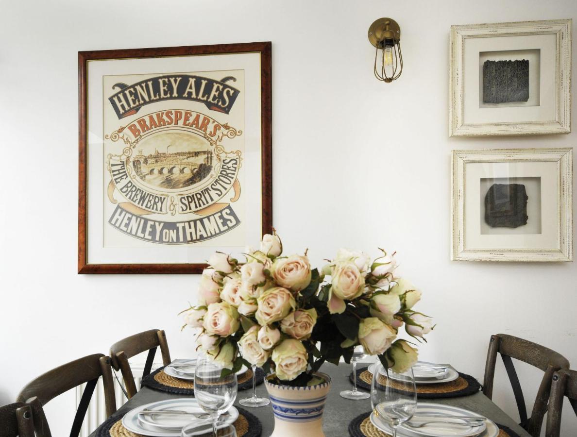 Dolls House - Luxury Townhouse *Sleeps 10* Villa Henley-on-Thames ภายนอก รูปภาพ