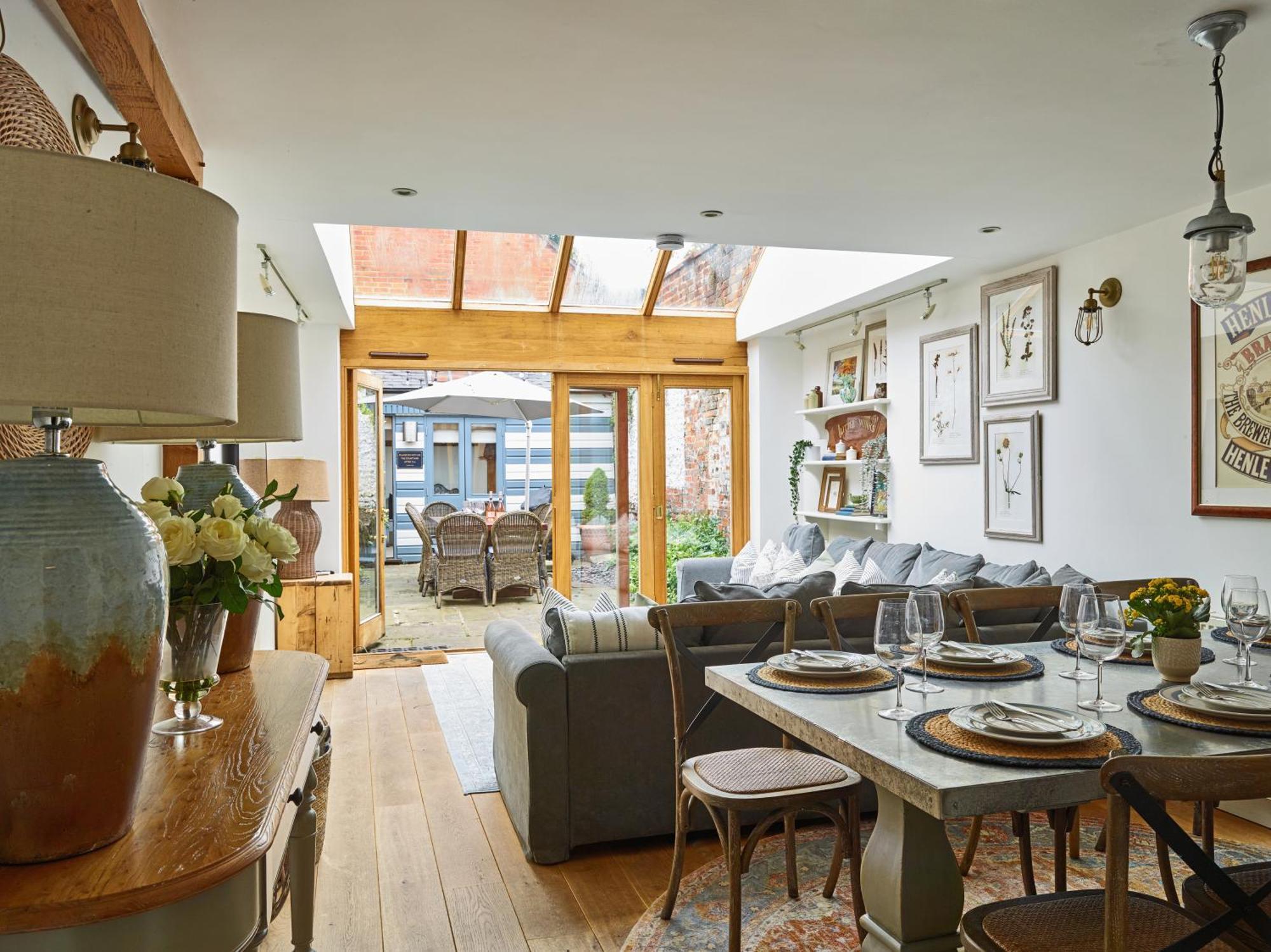 Dolls House - Luxury Townhouse *Sleeps 10* Villa Henley-on-Thames ภายนอก รูปภาพ